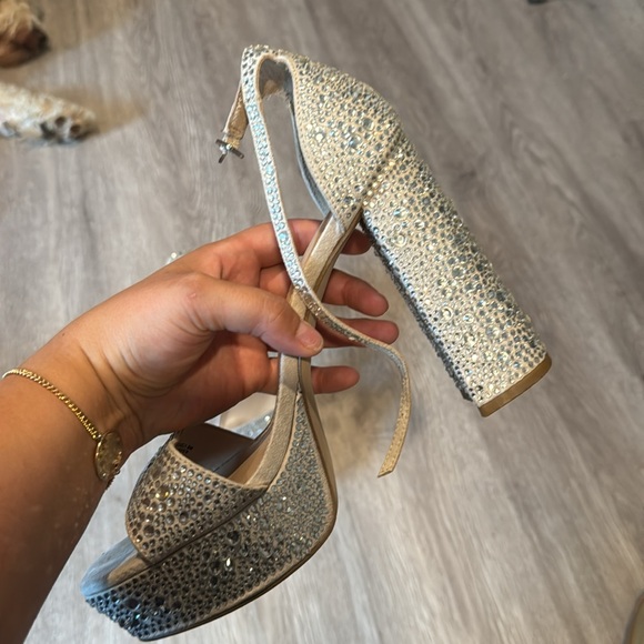 Fun sparkly heels thick heel - Picture 2 of 3